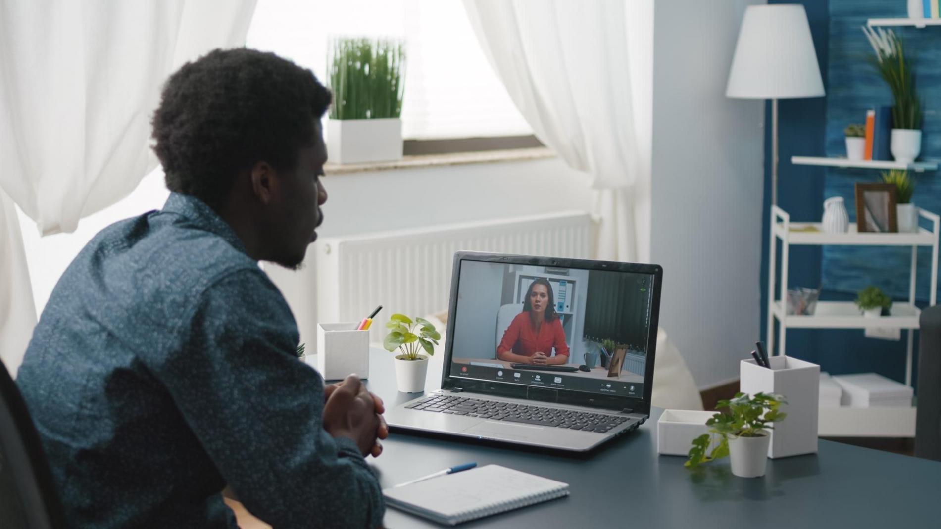 Technologie und persönliche Beratung im Einklang